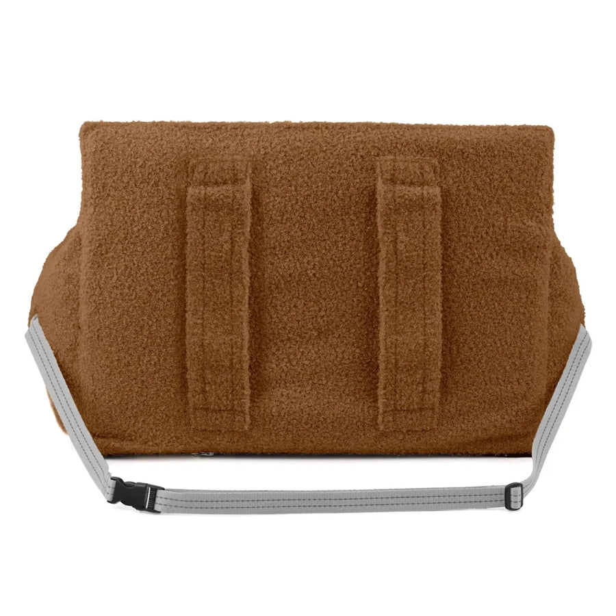 Panier voiture pour teckel en tissu bouclé caramel